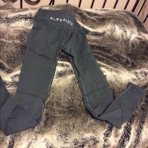 Alphalete Leggings - trade for a SMALL